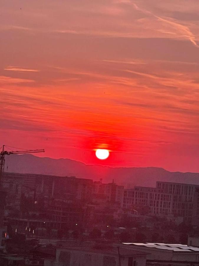 Center Tirana Goldi Apartment Bagian luar foto